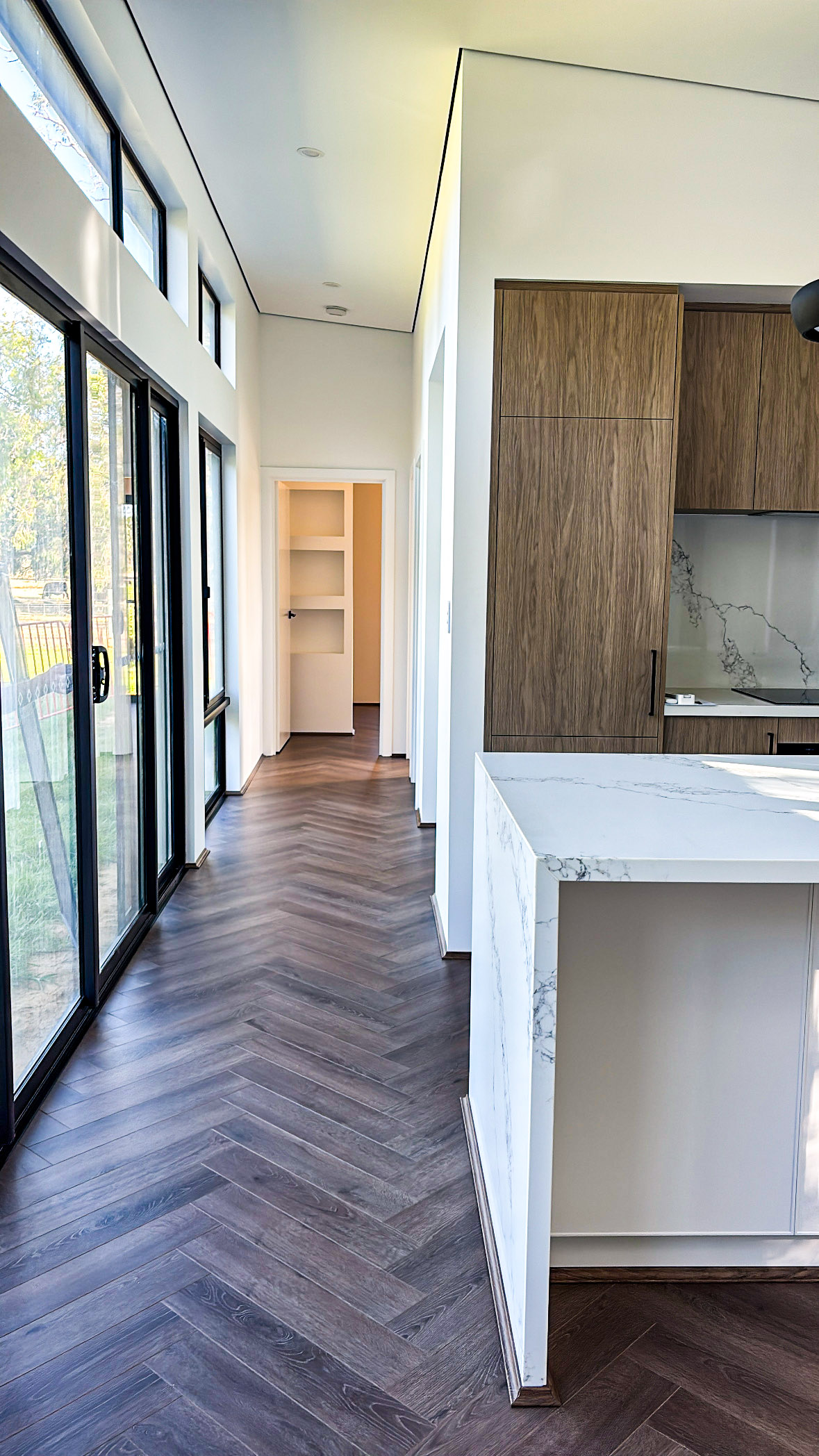 Modern kitchen cleaning services