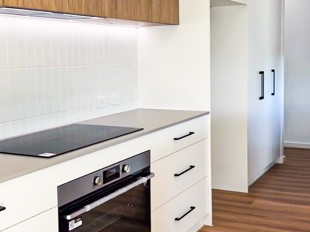 Geographe Luxury Home Cleaning - Spring Cleaning Kitchen Cabinets & Floor Deep Cleaning